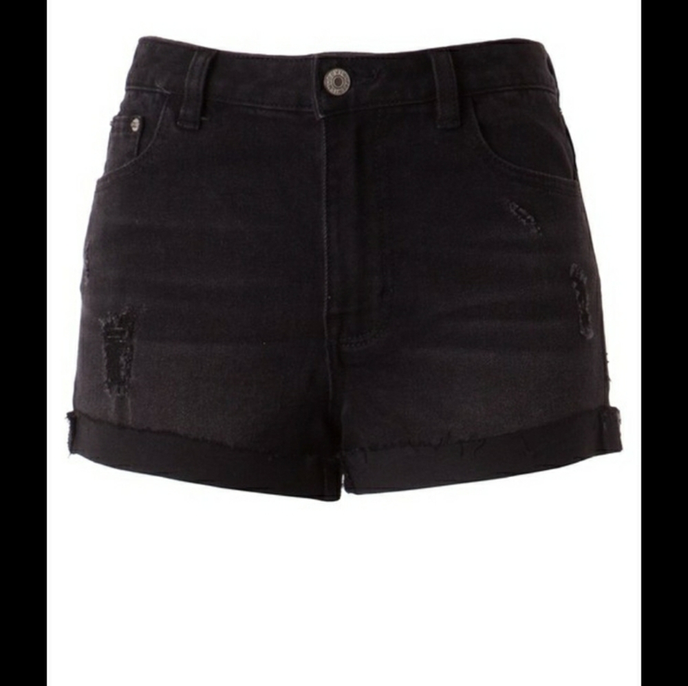 ISO summer clothes